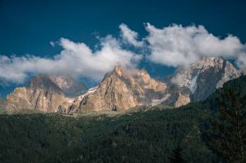 Aiguille des Grands Charmoz