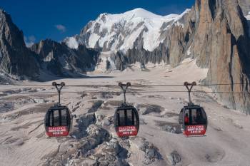Téléphérique Panoramique du Mont Blanc | 1/200s * f11 * ISO 100 * 42mm - FE 24-105mm F4 G OSS - Sony α7 IV Téléphérique Panoramique du Mont Blanc
