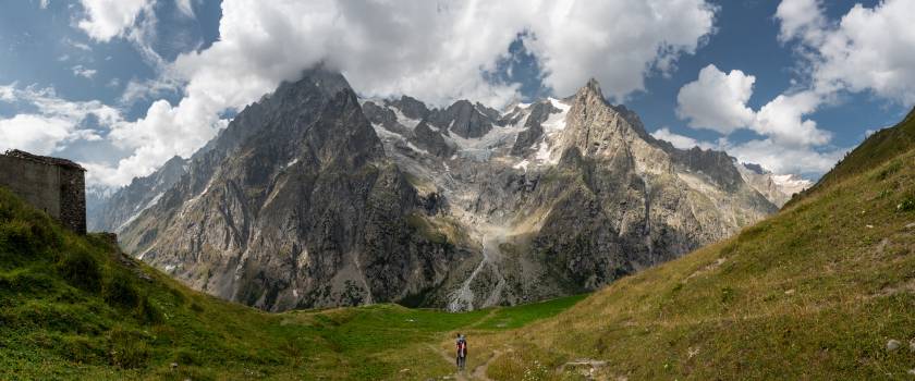 Grandes Jorasses | 1/125s * f11 * ISO 160 * 24mm - FE 24-105mm F4 G OSS - Sony α7 IV Grandes Jorasses