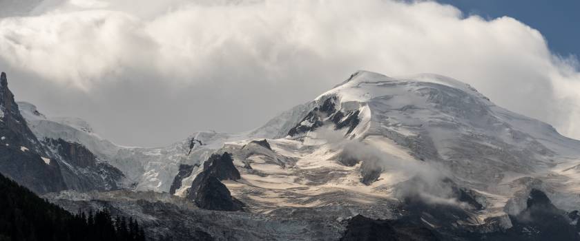Mont-Blanc | 1/400s * f11 * ISO 100 * 217mm - FE 70-300mm F4.5-5.6 G OSS - Sony α7R V Mont-Blanc