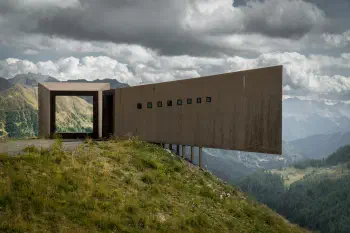 "Binoculars" on the way up the Timmelsjoch