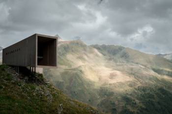 "Binoculars" on the way up the Timmelsjoch