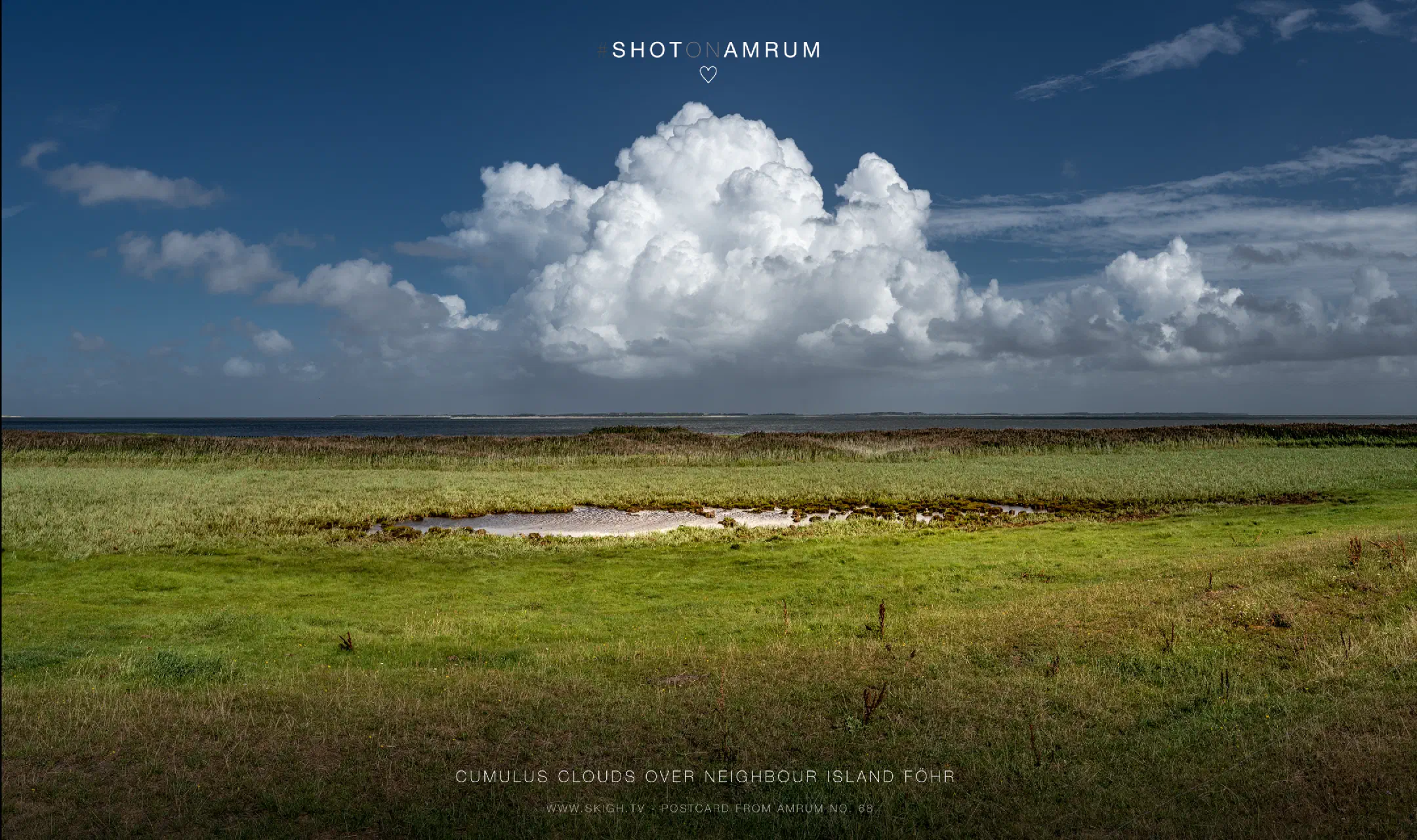Cumulus clouds over neighbour island Föhr