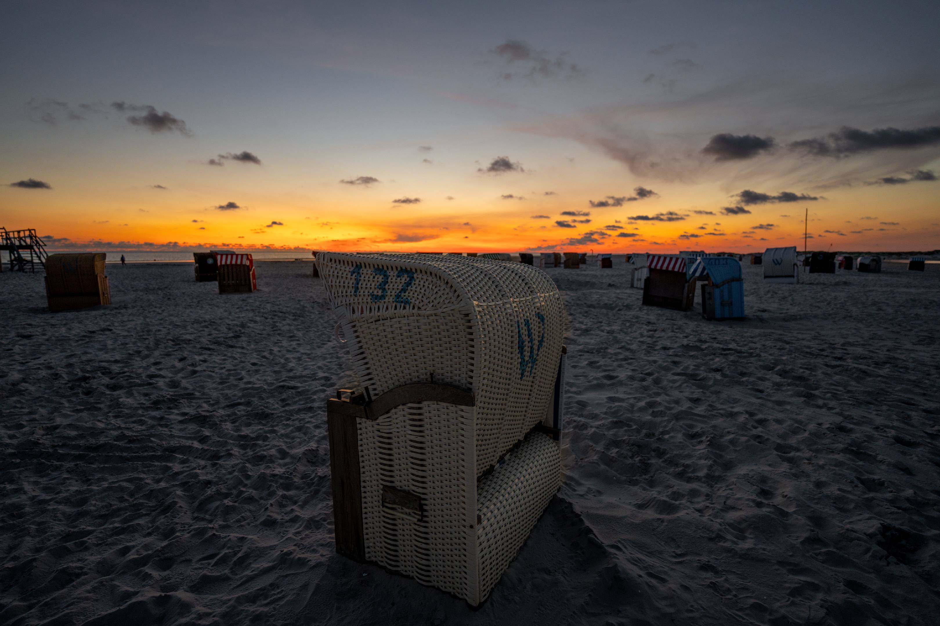 Beach Chair in the Evening Glow | 1/15s * f2.8 * ISO 640 * 16mm - 14-24mm F2.8 DG DN | Art 019 - Sony α7R V Beach Chair in the Evening Glow