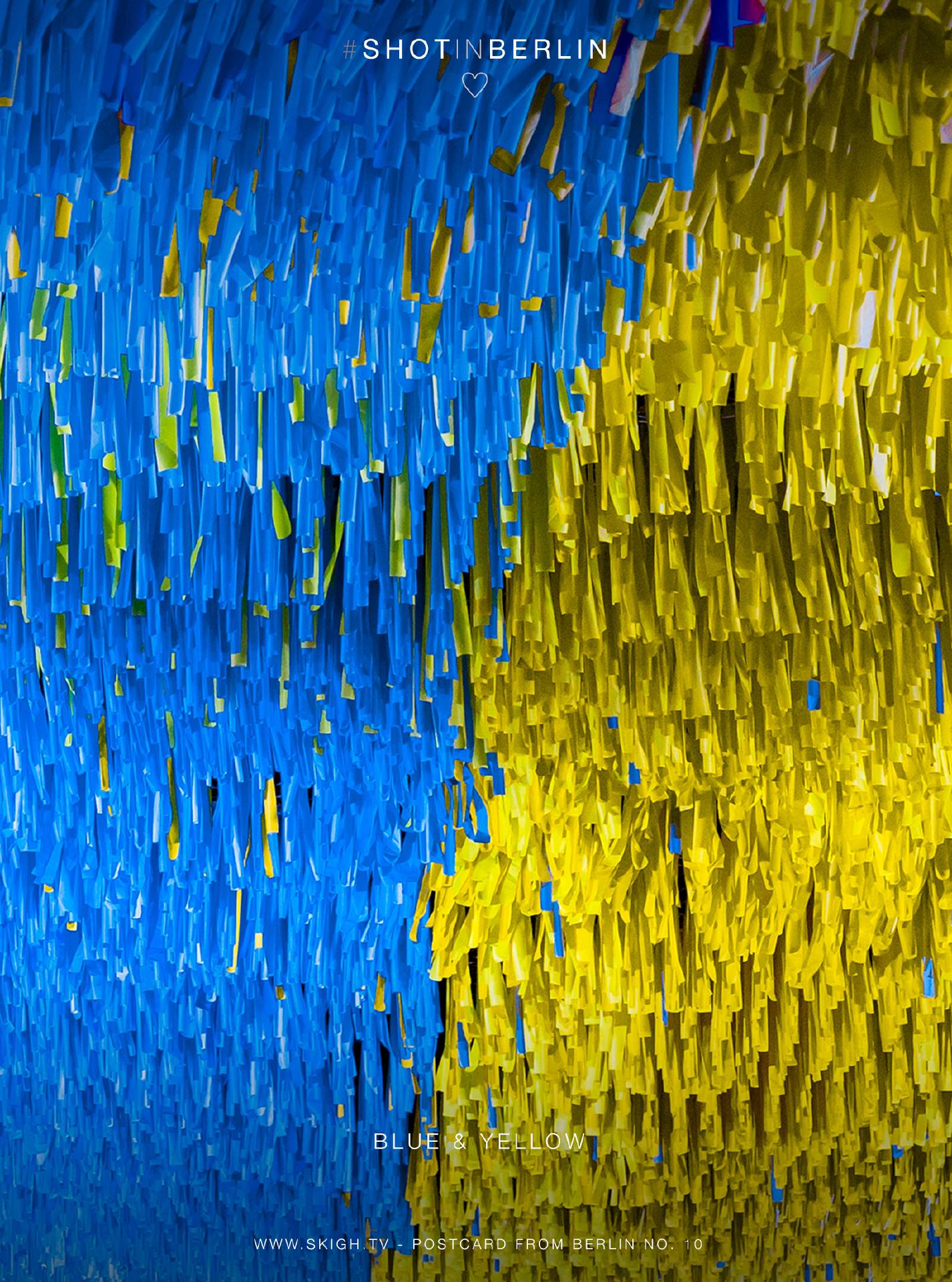 Blue & Yellow | 1/160s * f4 * ISO 2500 * 65mm - FE 24-105mm F4 G OSS - Sony α7 III Blue & Yellow