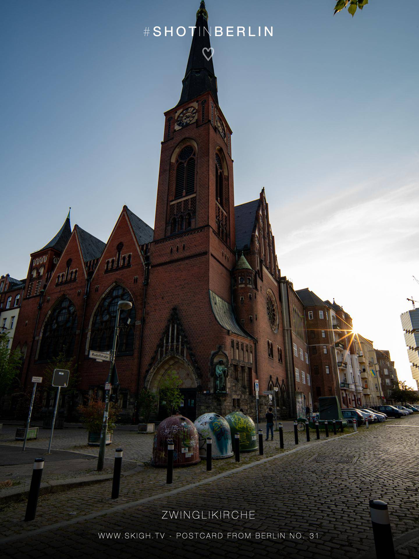 Zwinglikirche | 1/125s * -- * ISO 250 * -- - Laowa 10-18mm F4.5-5.6 FE - Sony α7 IV Zwinglikirche