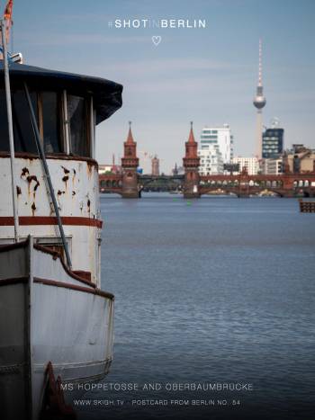 MS Hoppetosse and Oberbaumbrücke | 1/800s * f5.6 * ISO 100 * 120mm - FE 70-300mm F4.5-5.6 G OSS - Sony α7R V MS Hoppetosse and Oberbaumbrücke
