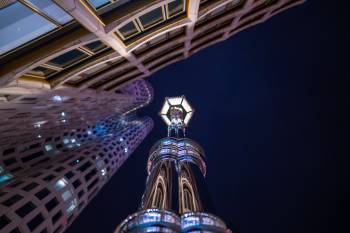 Light Sculpture "Lesser" | 1/30s * f1.4 * ISO 400 * 24mm - FE 24mm F1.4 GM - Sony α7R V Light Sculpture "Lesser"
