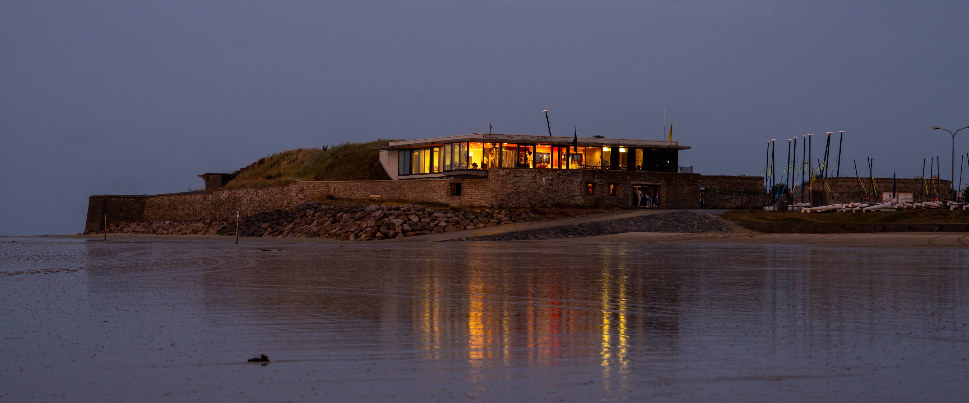 Pole Nautical Hague | 1/60s * f2.8 * ISO 1600 * 70mm - FE 24-70mm F2.8 GM II - Sony α7R V Pole Nautical Hague