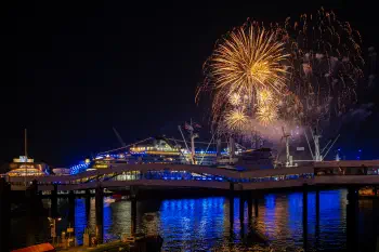 Blueport Hamburg Fireworks