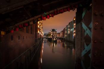 Wasserschloss | 5s * f7.1 * ISO 1600 * 16mm - FE 16-35mm F4 ZA OSS - Sony α7 III Wasserschloss