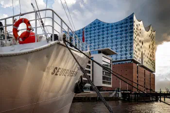 Seute Deern and Elphi