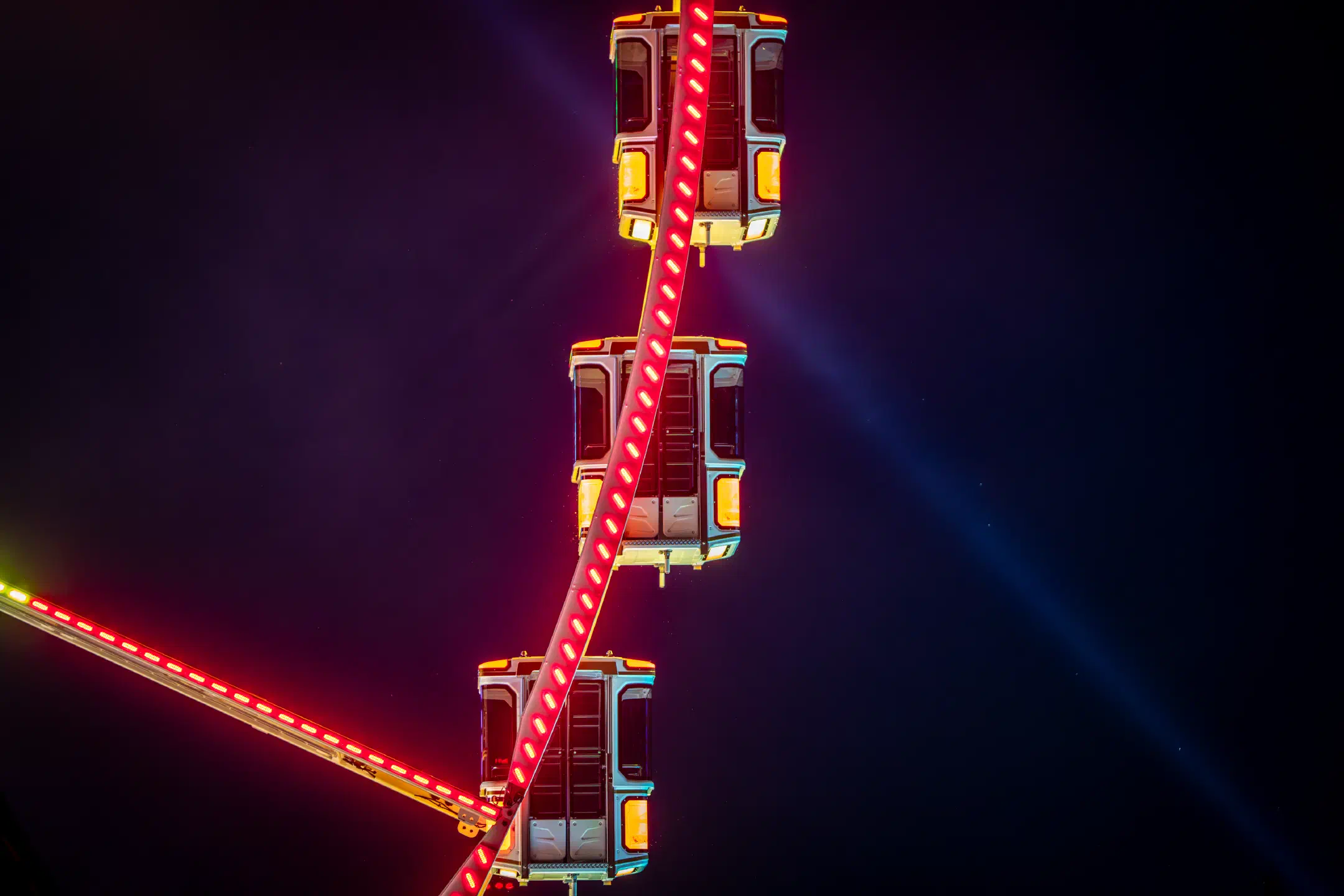 Bergkirchweih 2026 | 1/125s * f1.8 * ISO 4000 * 135mm - SAMYANG AF 135mm F1.8 - Sony α7R V Bergkirchweih 2026