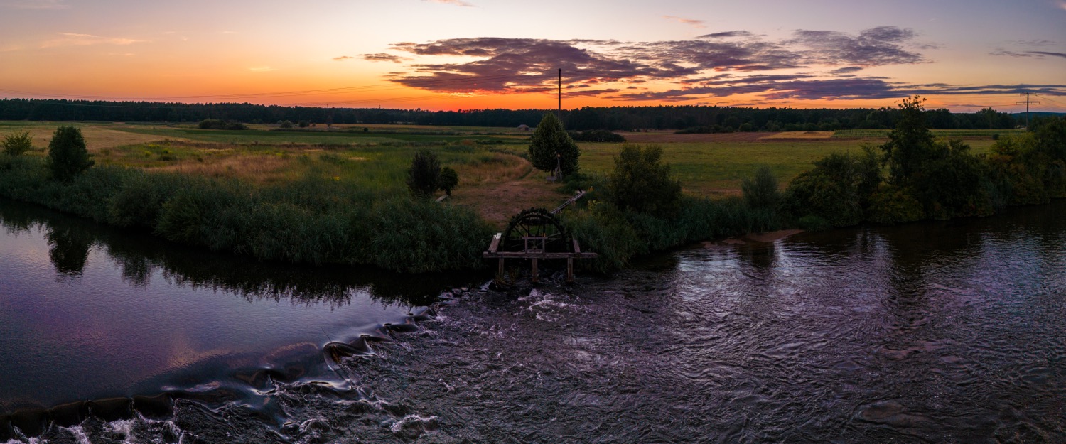 Water wheel after sunset