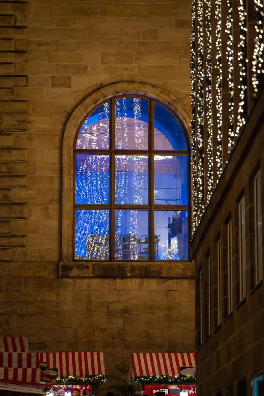 Entering Christkindlesmarkt 
