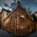 Vicolo di castelvecchio in Siena
